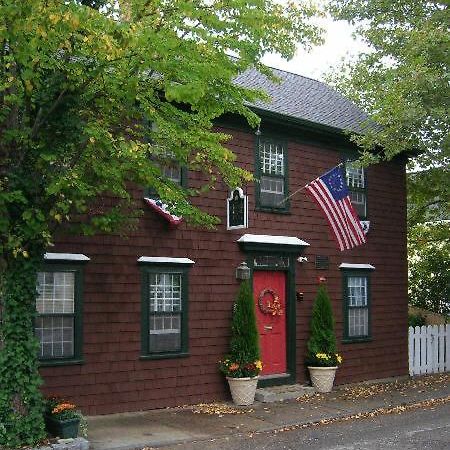 Melville House Newport Luaran gambar