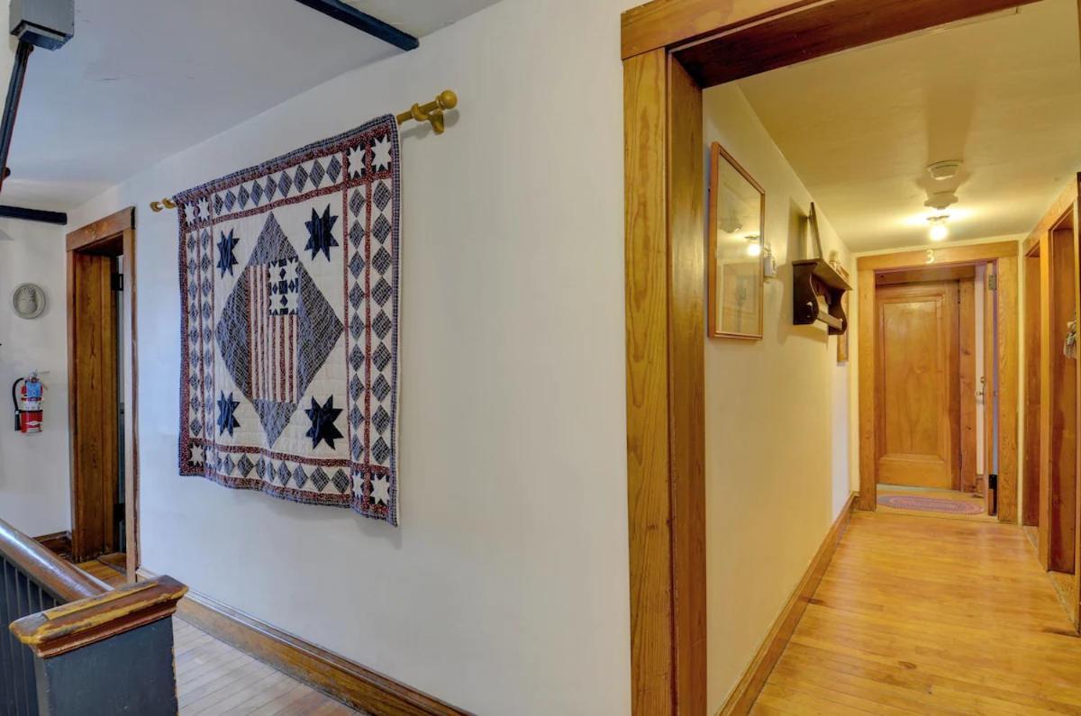Melville House Newport Luaran gambar